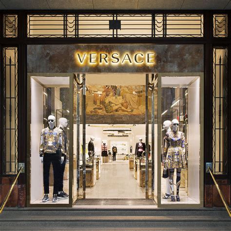 91 Results: New & Used in versace in Melbourne Region, VIC